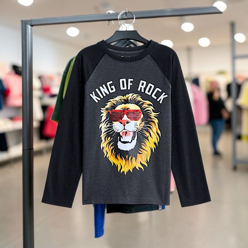 RUMI + RYDER The Classic Long Sleeve Raglan Graphic Tee Boys Size S